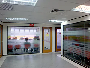 学校内