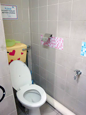 共用トイレ