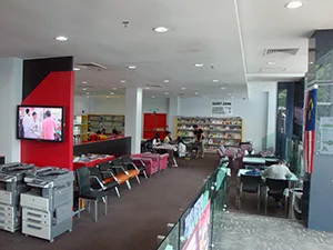 図書館内