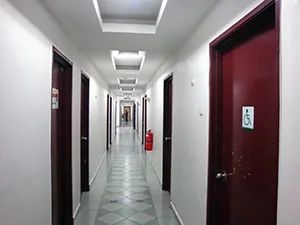 寮内