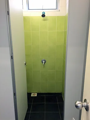 室内共用シャワー