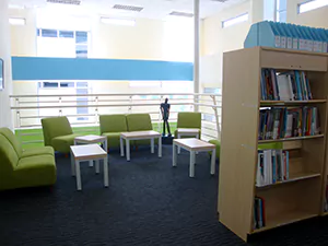 中高生向け図書館