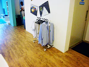 ランドリーにて洗濯して戻ってきた服