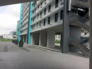 学内寮外観