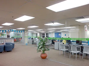 図書館内
