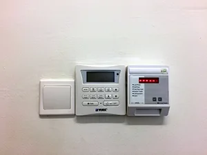 エアコンプリペードカード差し込み口