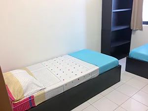 ２人部屋(中)