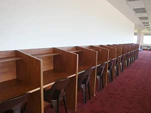 図書館内