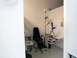 メガネ屋さん