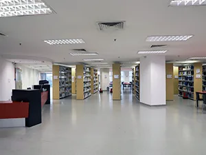 図書館内