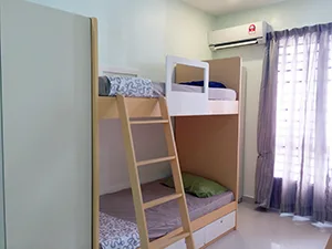 ４人部屋