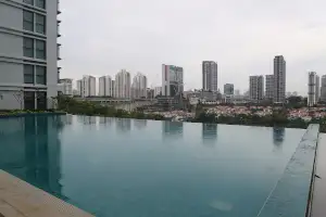 寮内プール