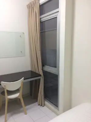 1人部屋(外向き窓無し)