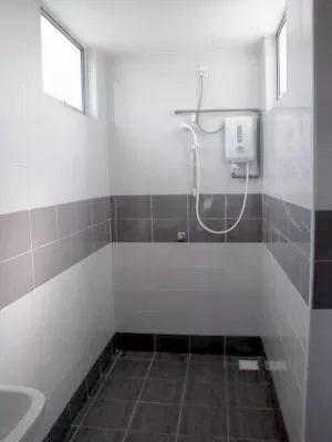 ユニットD２人部屋(専用シャワー・トイレ付)